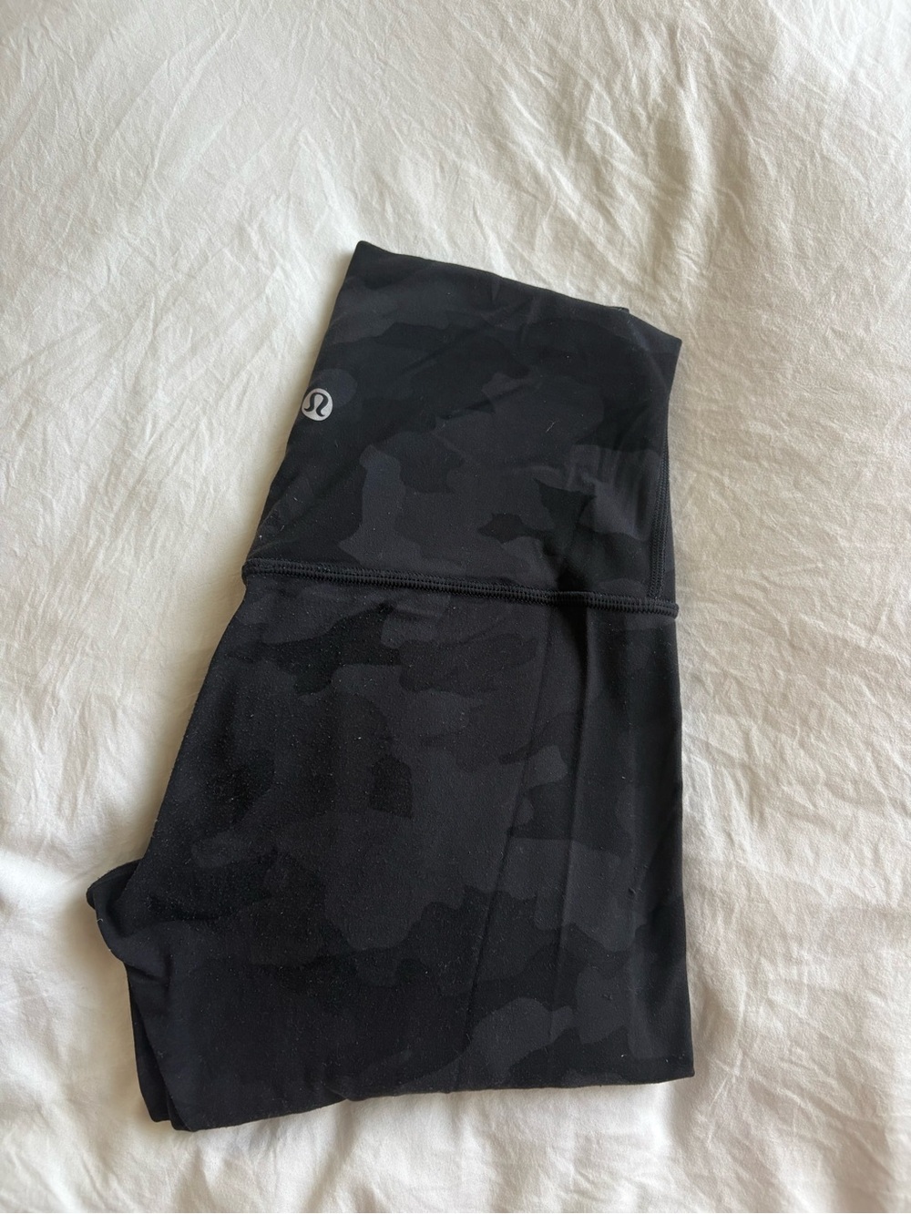 lululemon athletica Black Camouflage Leggings size 4